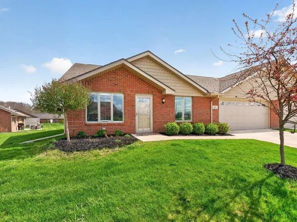 891 Autumn Chase Ln, Marysville, OH 43040