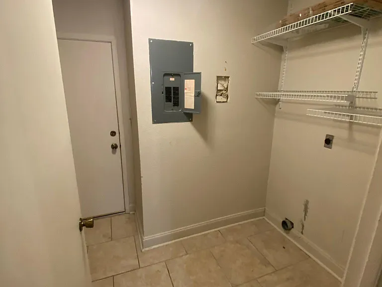 1304 E Bayou Pkwy #3C — Photo 14
