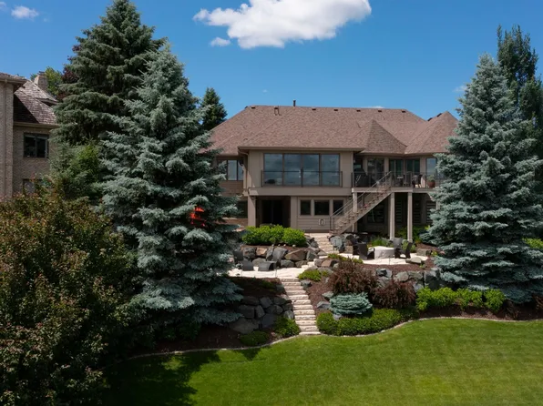 7998 Ithaca Ln N, Maple Grove, MN 55311