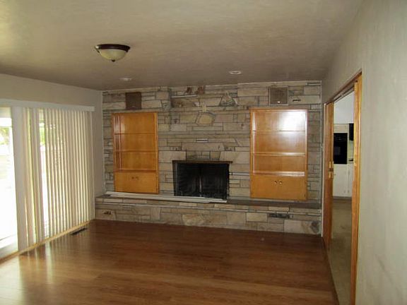 2nd image of 519 S Hutchins St