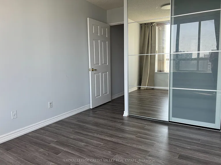 156 Enfield Pl #2205 — Photo 21