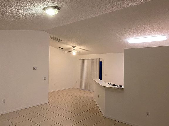 4th image of 2955 Corrigan Dr