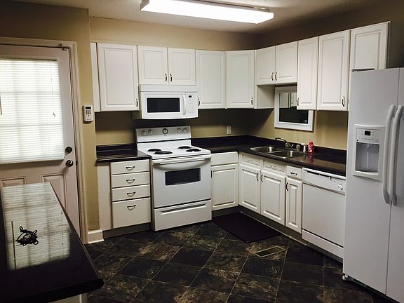 5th image of 609 18th St