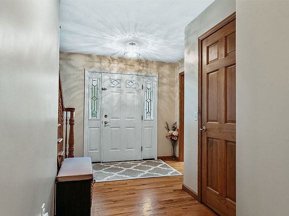 3rd image of 113 Tamarack Ln