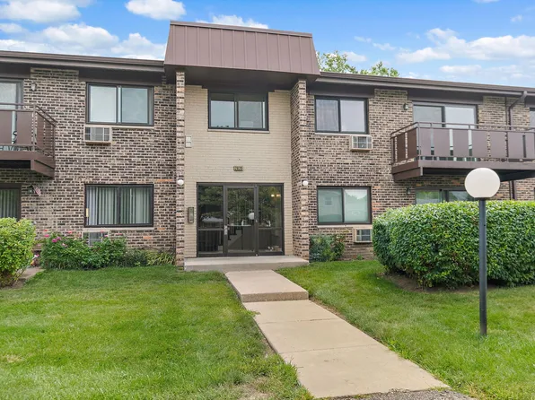 2620 N Windsor Dr Unit 204, Arlington Heights, IL 60004
