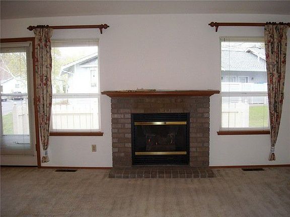 5th image of 9092 Comfort Ln NW