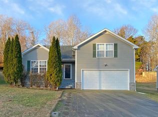 2945 Core Dr, Clarksville, TN 37040