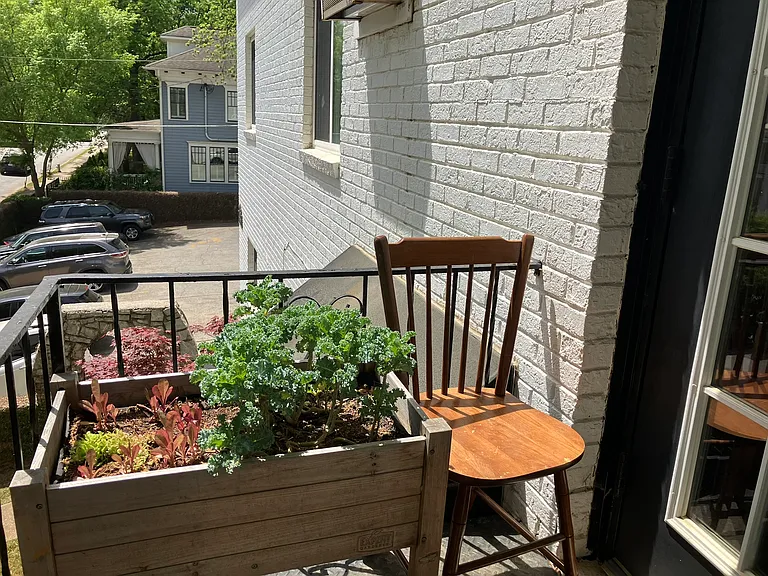 436 N Highland Ave NE #14 — Photo 35