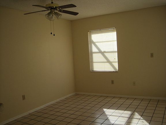 5th image of 3173 Wet N Wild Ct