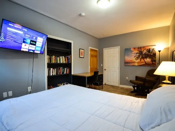 445 Hope St Room 4, Providence, RI 02906