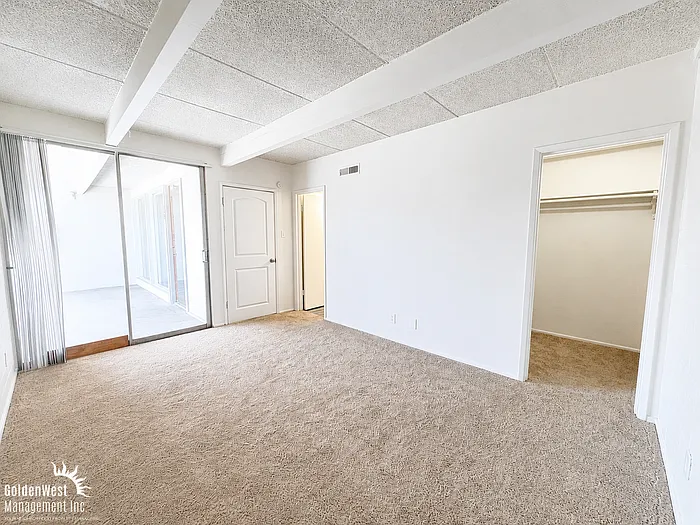 910 E Marlette Ave #19 — Photo 12