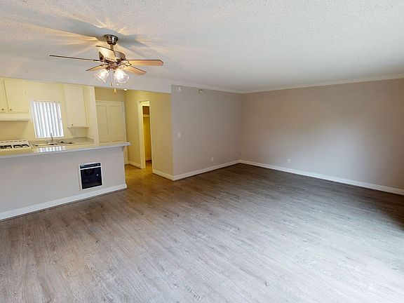 4th image of 8521 International Ave #132