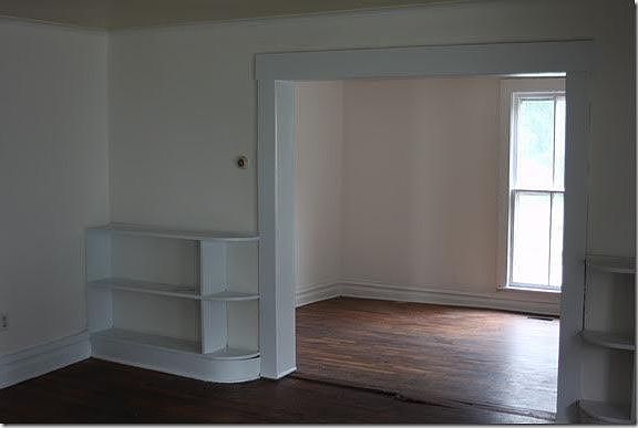 3rd image of 231 W Todd St