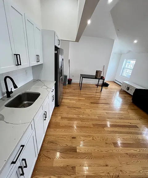 156 Beach 26th St #2 — Photo 20
