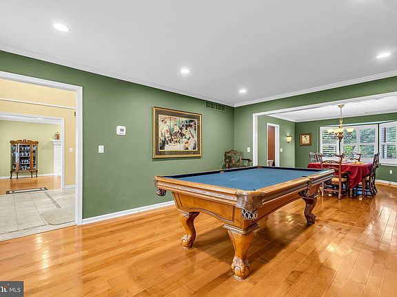 5th image of 1388 White Spruce Dr