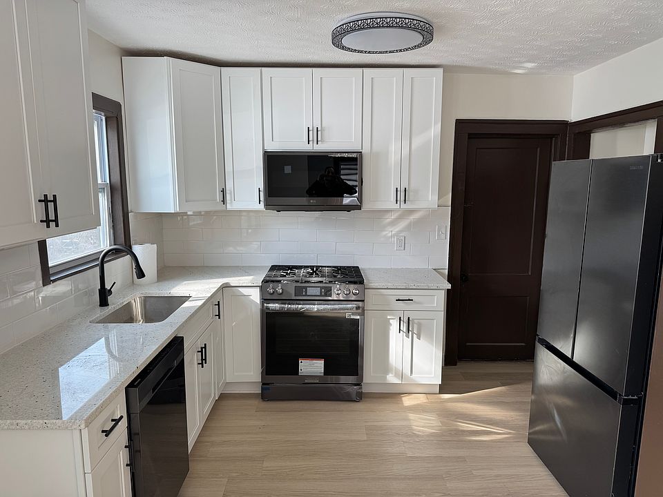 1st image of 3434 West Blvd #1