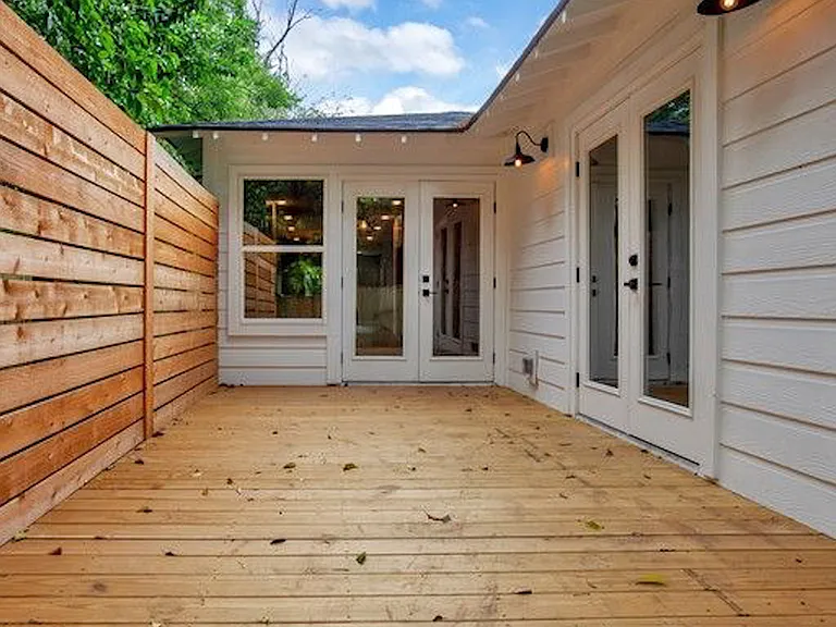 618 E Evergreen St — Photo 12