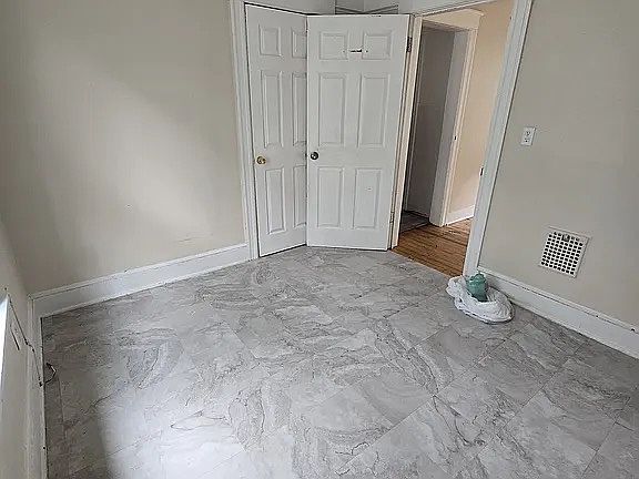 2nd image of 55 Smith St #E