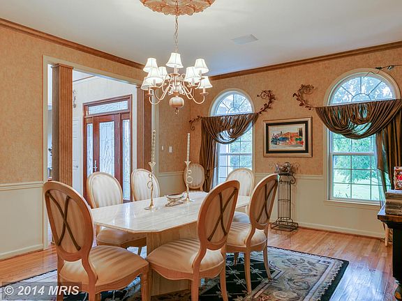 5th image of 17 Deer Creek Ct