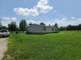 4305 Pt Mason Rd, Big Sandy, TN 38221