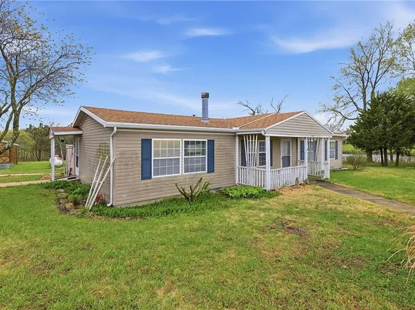 33419 S State Route F, Garden City, MO 64747