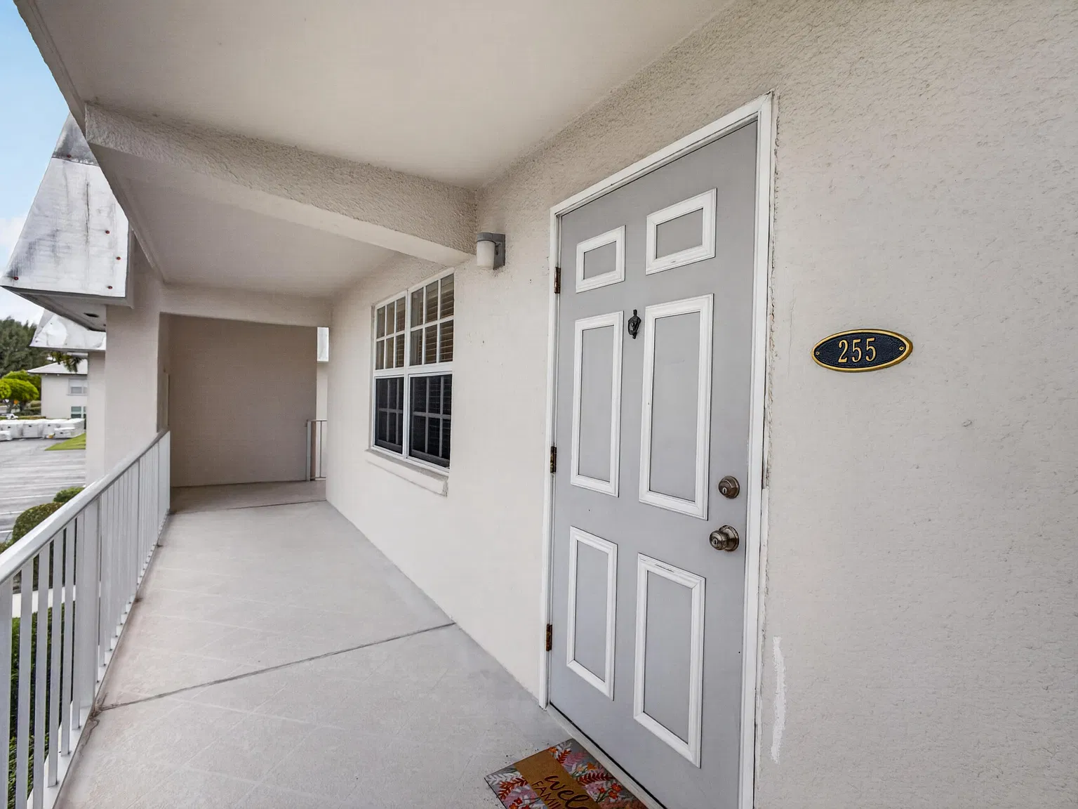 2 bed, 2.0 bath, 1143 sqft, $5,000 — Photo 3