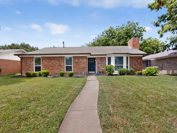 2802 Green Oaks Dr, Garland, TX 75040