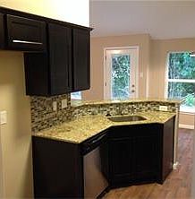 2nd image of 335 S Grange St