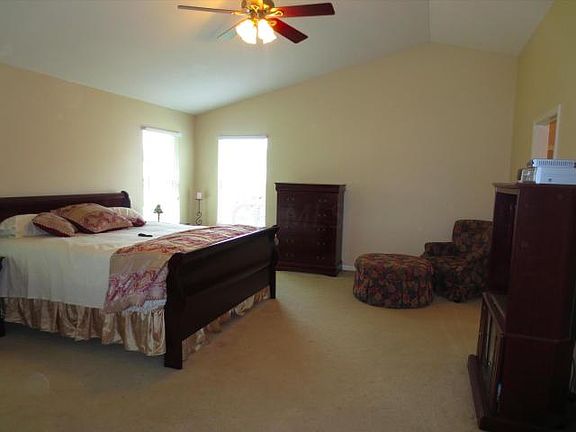 3rd image of 6226 Beringer Dr