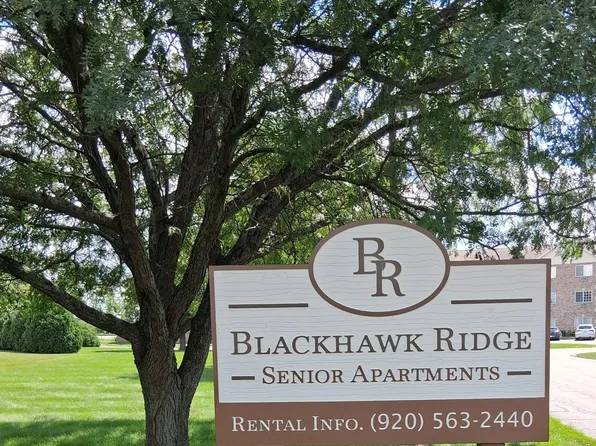 Blackhawk Ridge Senior Community, 252 W Blackhawk Dr #210, Fort Atkinson, WI 53538