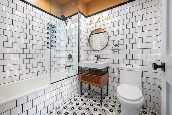 Rented by Compass | media 133