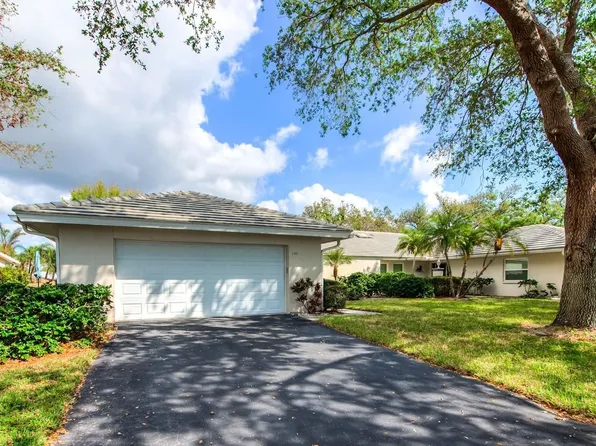 130 Southampton Pl #360, Venice, FL 34293