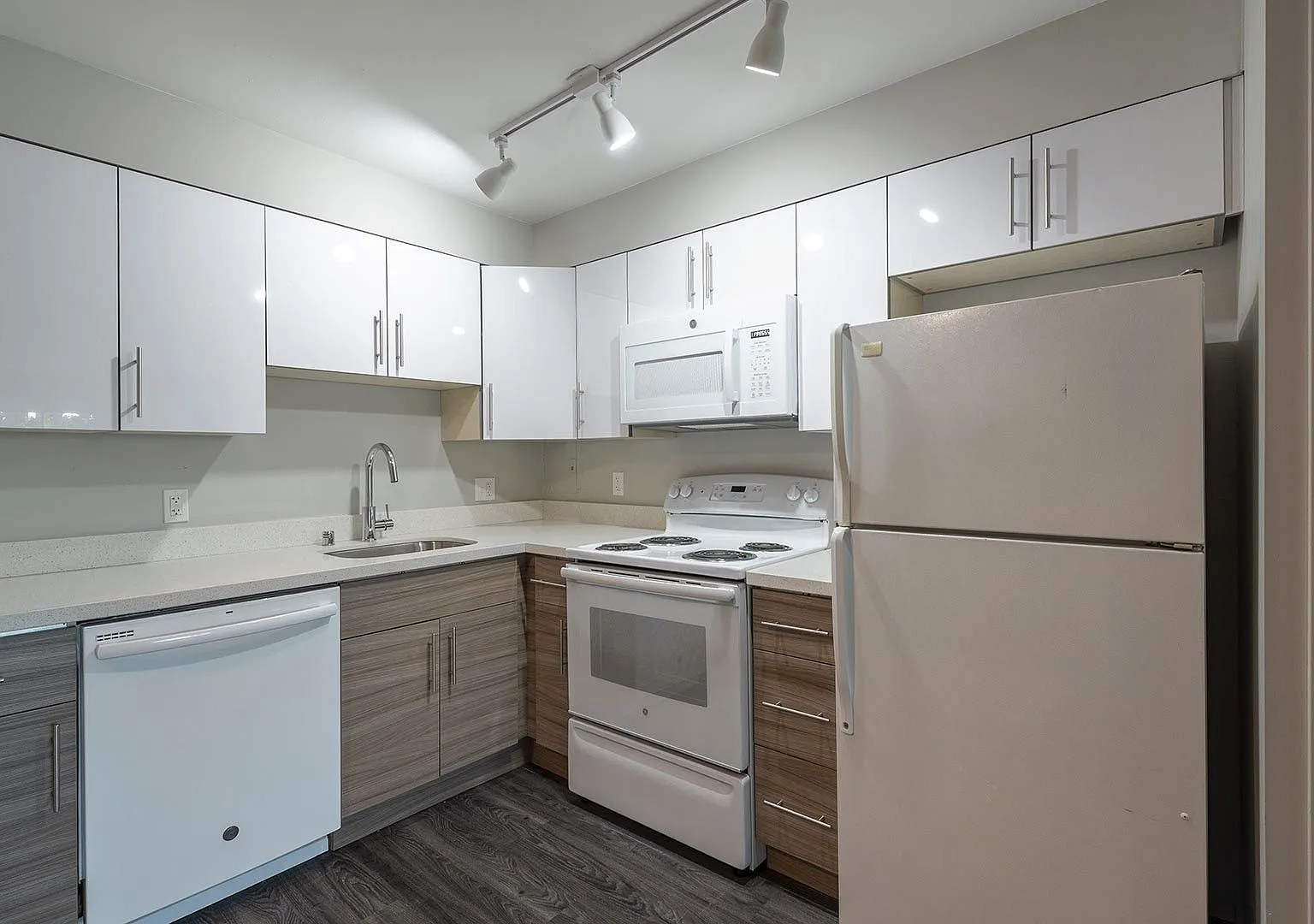 Sylvan Court — Photo 1