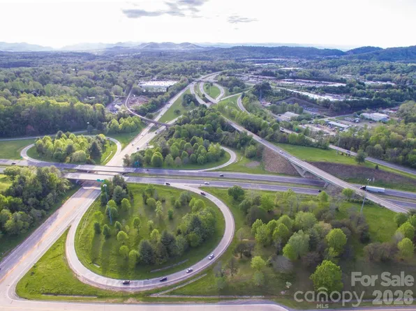 303 Gashes Creek Rd, Asheville, NC 28803