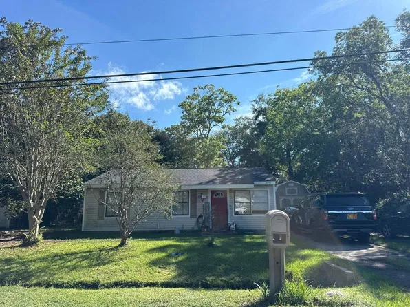 2514 Hester St, Pascagoula, MS 39581