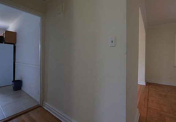 4th image of 10824 71st Ave APT 6E