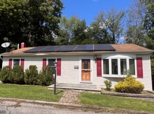 7 Prospect St, Newton, NJ 07860