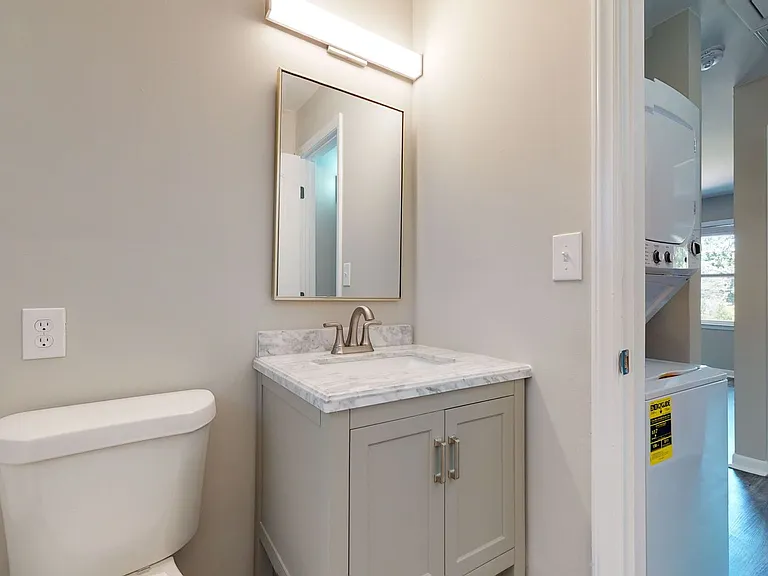 1806 Midwood Dr — Photo 15