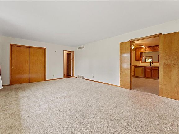 5th image of 920 Antioch Dr