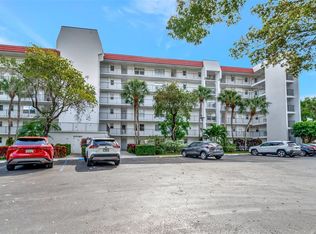 Poinciana, Lake Worth, FL 33467