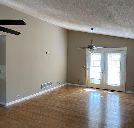 5th image of 184 McArthur Ln