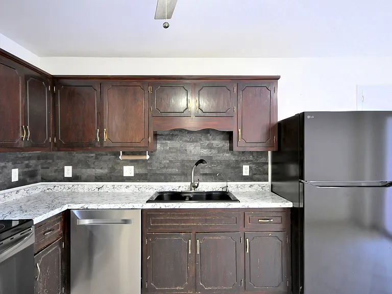 973 Hot Shot Dr — Photo 11