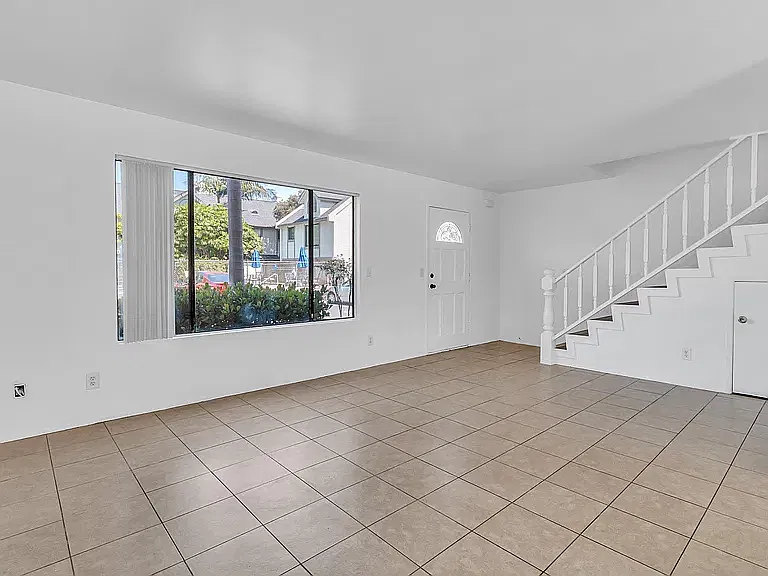 2 bed, 2.5 bath, 1219 sqft, $2,950 — Photo 3