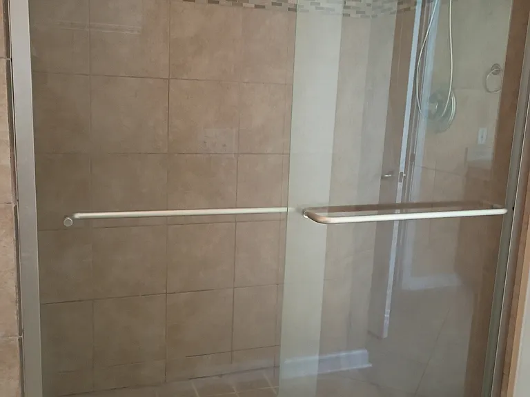 Main Bedroom Bathroom