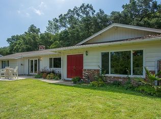 2088 Valley Meadow Dr, Oak View, CA 93022