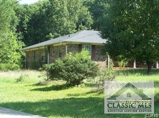 326 Pine Ave, Comer, GA 30629
