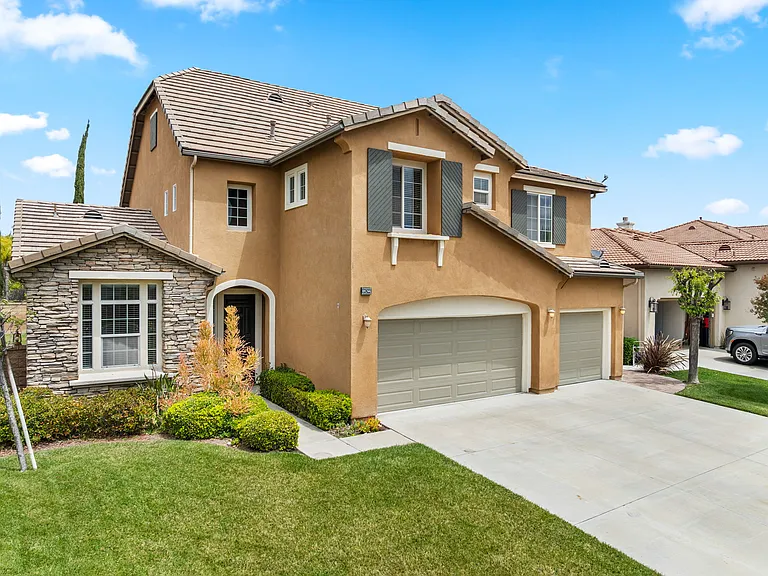 33822 Temecula Creek Rd — Photo 1
