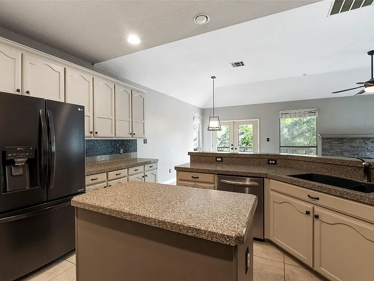 7201 Breezy Pass Cv — Photo 11