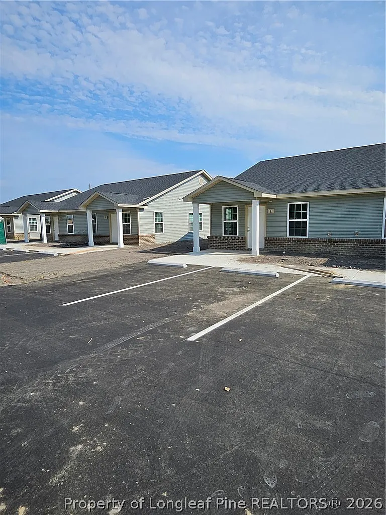 2 bed, 2.0 bath, 950 sqft, $1,200 — Photo 2