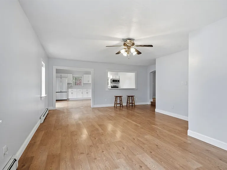 8 Ash St — Photo 20